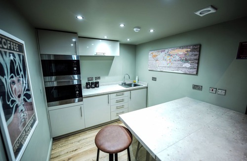 City Centre Glasgow Hostel | Revolver Glasgow