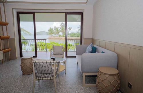 Tanjung Uncang Hotel | Riahi by Swiss-Belhotel