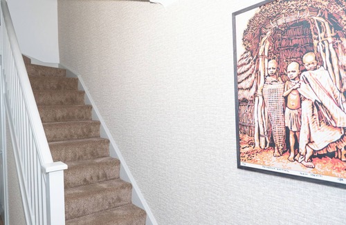 Dundee House | Right Choice by 3 Crowns Luxurious Holiday Home with living rooms with games