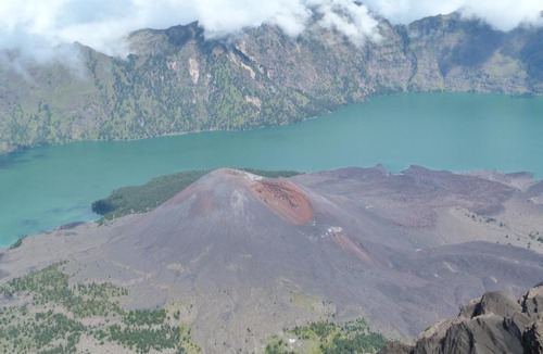 Kecamatan Sembalun House | Rinjani Inn
