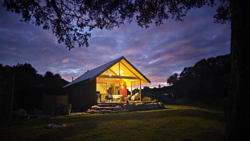 Waitomo District House | Ripples Retreat - Riverside Luxury