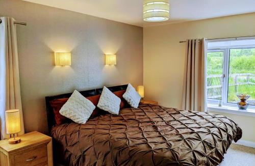 Tummel Bridge House | River View Cottage in Perthshire