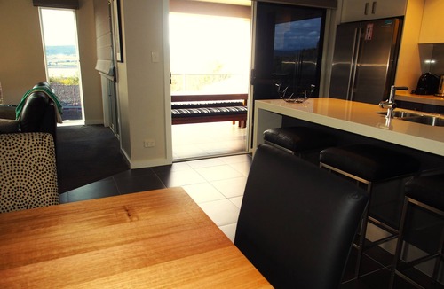 Riverside House | River View House, beautiful river views, free wifi.