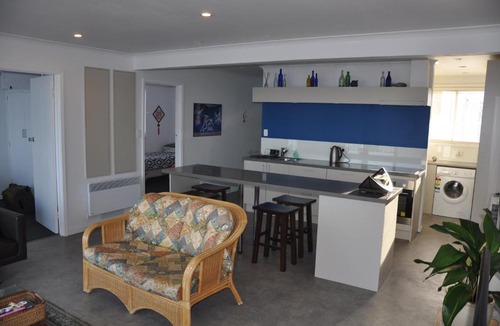Kingston Beach Apartment | Rivermouth on Kingston Beach