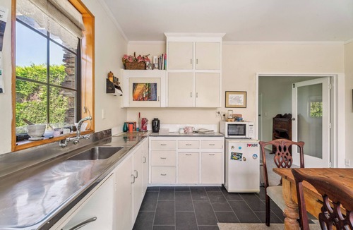 Arrow Junction Ski Chalet | Riverside Retreat in beautiful Arrow Junction