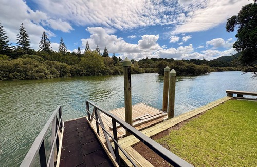 Whangarei House | Riverside Retreat – Spacious 4 Bedroom Home Just Minutes from the City Centre