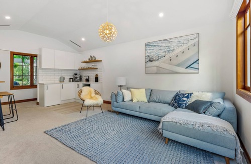 Riverhead House | Riverview Cottage - Private Pool + Brand New Spa