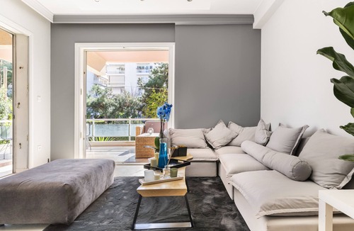 Glyfada Apartment | Riviera Eclipse Cosi