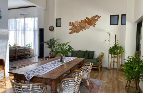 West Cirebon House | Roemah Uli Cirebon