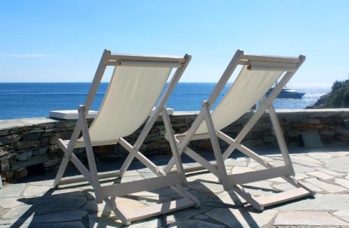 Koundouros House | Romantic and cozy house on the waterfront in Koundouros, Kea