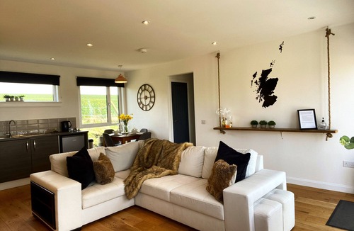 Knockbain House | Romantic, luxury lodge on the NC500 - Druid House Lodge