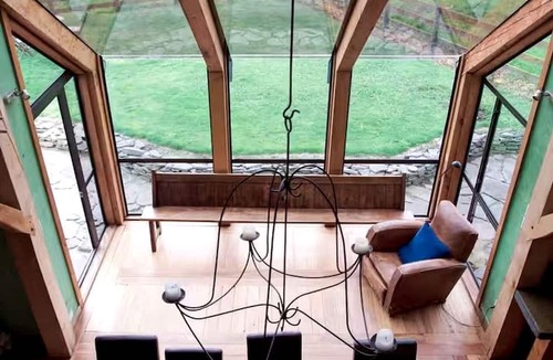 Waharoa Cabin | Romantic Retreat for Two in Peaceful Setting near Tauranga, North Island
