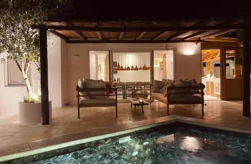 Xilokeratidi Villa | ROMEO AND JULIO SUMMER HOUSE