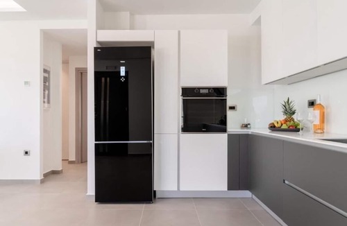 Magoulades Apartment | Rooftop Luxurious Suites with Sea Views and Private Pools 600m from the beach