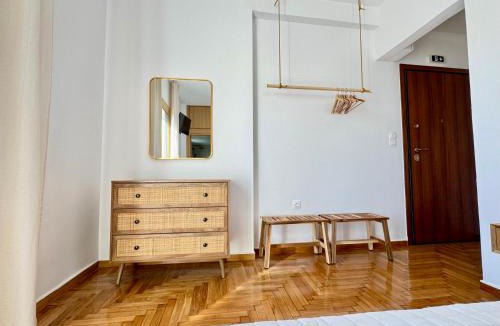 Agios Panteleimonas Apartment | Rooftop Oasis - Design Studio with Acropolis View