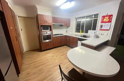 Epping House | Room 83