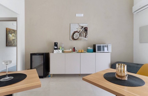 Agrigento Apartment | Room 'Villa Maryam - Salvia' with Shared Terrace, Wi-Fi and Air Conditioning