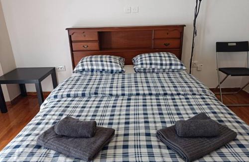 Neos Kosmos House | Rooms in the apartment (Leontiou)