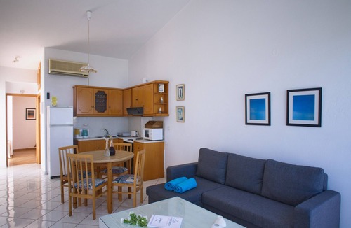 Kato Stalos Apartment | Rouladina Apt 6