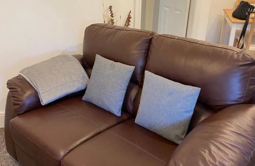Largs Apartment | Round the back 1 st floor Largs 10 School street Largs
