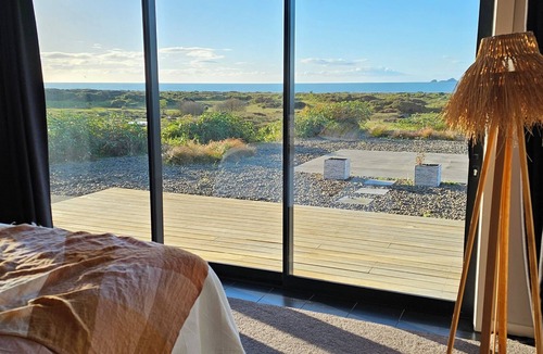 Thornton House | Rural Beachfront, Private With Amazing Views Over Land, Ocean and Islands