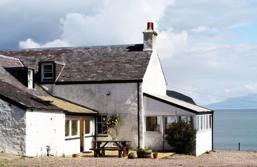Campbeltown House | Rural Farmhouse on Kintyre, West Coast hidden gem sleeps 8