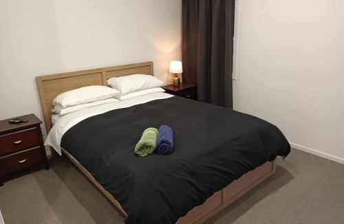 Oruanui House | rustic house in the wild. PRIVACY +
