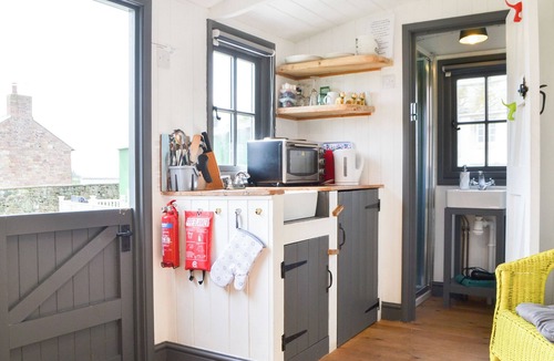 Wigton Cottage | Ryan's Shepherd Hut - UK43565