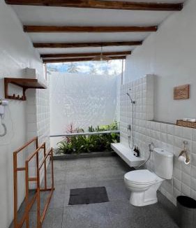 Telukbakau Resort | Sadi Beach House