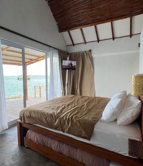 Telukbakau Resort | Sadi Beach House