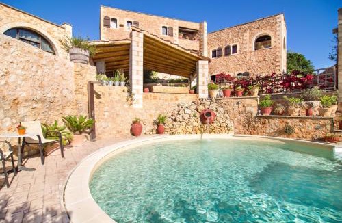Samonas House | Samonas - Red villa Fliskouni