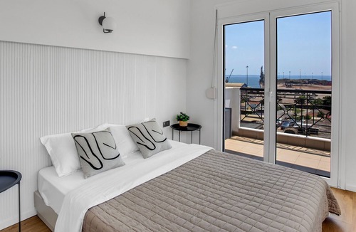Thessaloniki Apartment | Sanders Arch - Dreamy 1-Bdr. Apt. w/ Balcony