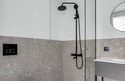 Thessaloniki Apartment | Sanders Arch - Lovely 1-Bdr. Apt. w/ Sofa-Bed