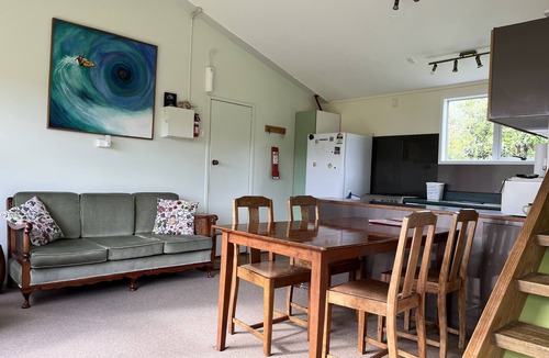 Matapouri House | SANDY BAY - Sublime beachside