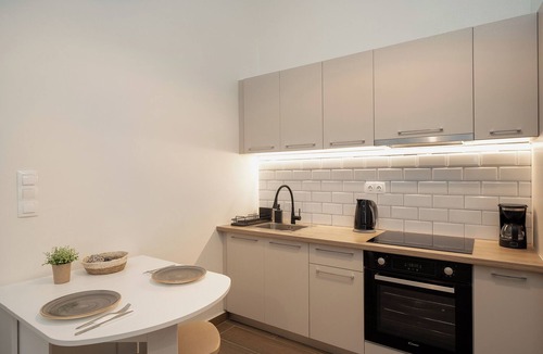Aigaleo Apartment | Santa Marina - Comfortable & Cozy House in Egaleo
