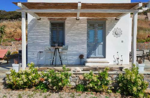 Katapola House | Scarpathia House