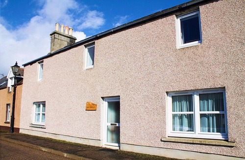 Helmsdale House | Scottish Highlands: cosy & quiet 4 bed House for 8 Guests UPDATED PHOTOS 2024
