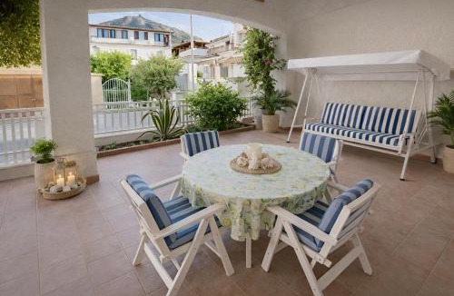 Mongiove Apartment | Sea Breeze Terrace Retreat on the Sicilian Coast