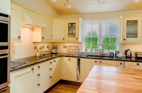 Portmahomack House | Sea-Side Family House With Lovely Views And Close To Award-Winning Beach