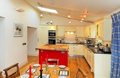 Portmahomack House | Sea-Side Family House With Lovely Views And Close To Award-Winning Beach