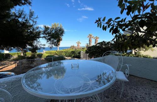 Paralias House | Sea View Beach House near Athens Airport