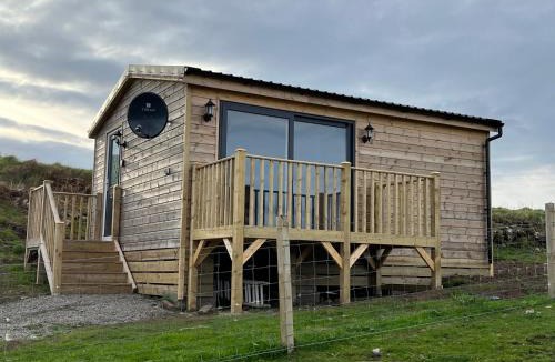 Clachtoll Ski Chalet | Sea View Cabin
