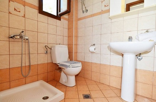 Chrisi Ammoudia Apartment | Sea View Maisonette Apartment with A/C, only 300 Meters from the Beach !