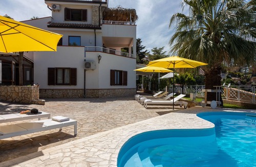 Torre Colonna-sperone Villa | Sea-View Villa with Private Pool between Palermo & Cefalù