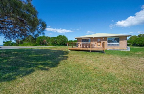 Four Mile Creek House | Sea View Villa - White Sands