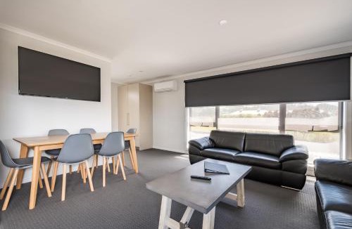Somerset Hotel | Seabrook Hotel