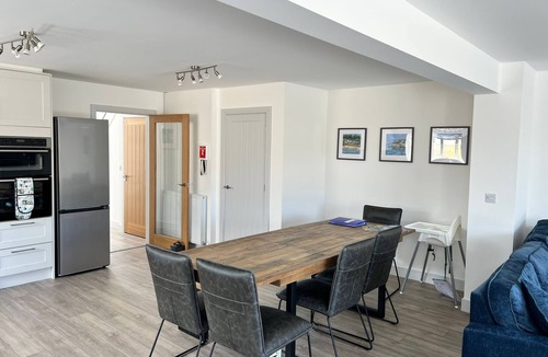 St Brides House | Seacliff Located Just 200m From the Popular Broad Haven Beach, Pembrokeshire