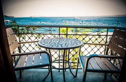 Vonitsa Hotel | SeaFront Stone Suites