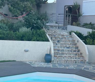 Ormos Agiou Ioannou Villa | Seafront Villa Nefeli