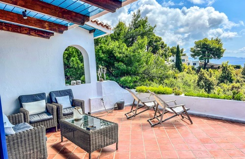 Kanapitsa Villa | Seafront Villa with amazing view just 30 meters from semi-private beach
